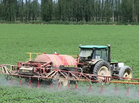 mg冰球突破豪华版3WPQ-4000型牵引式风幕式喷杆喷雾机